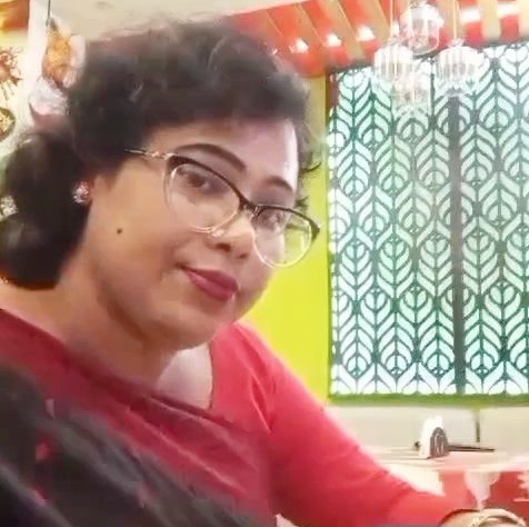 না সি য়া  ডে লা 